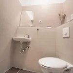 Lux *