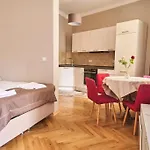Apartment Lux *