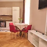 شقة Lux *